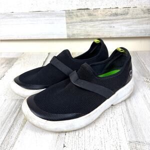 OOFOS Womens 7 Black OOmg EeZee Low Recovery Slip-On Sneaker Lightweight Shoe